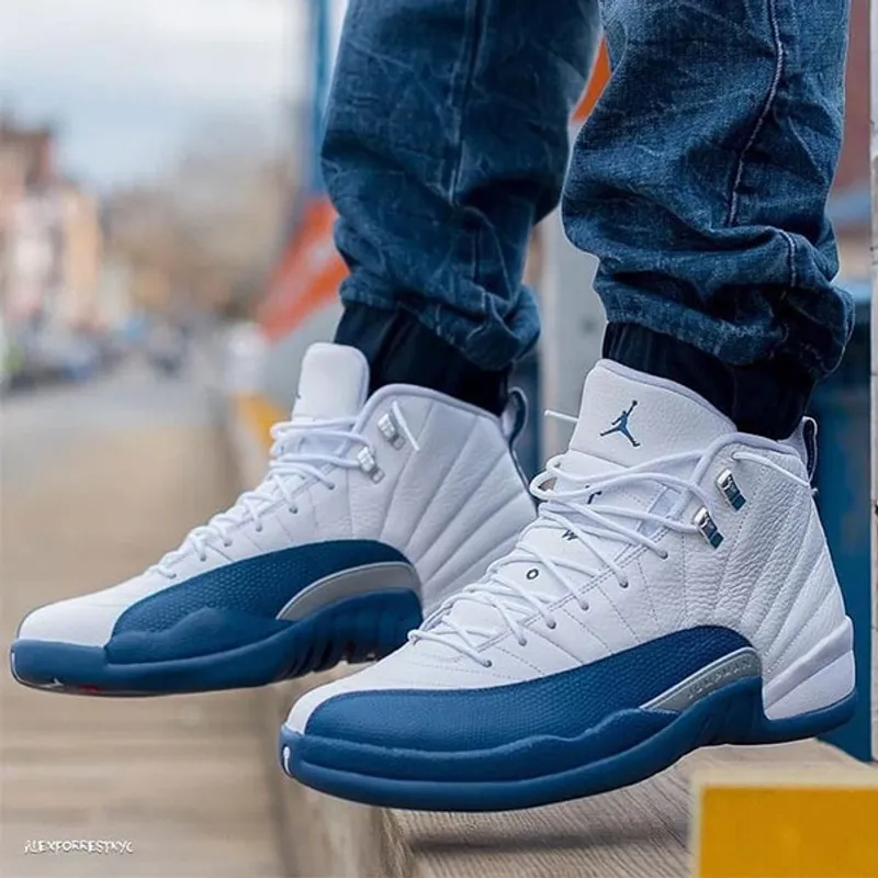Air Jordan 12 Jumpman - Image 2