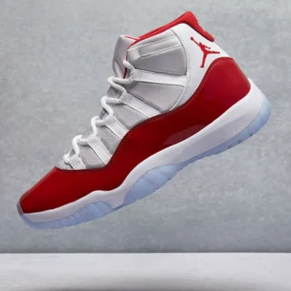Air Jordan 11 Cherry